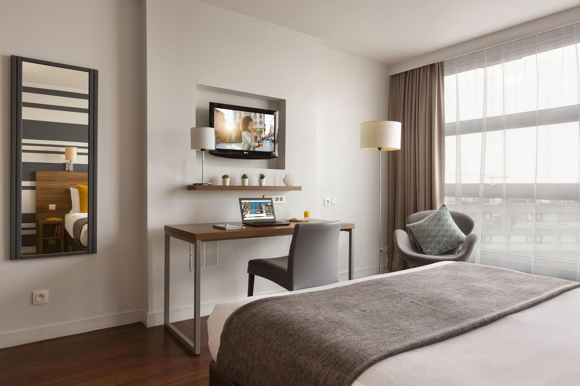 Citadines City Centre Лилль Экстерьер фото