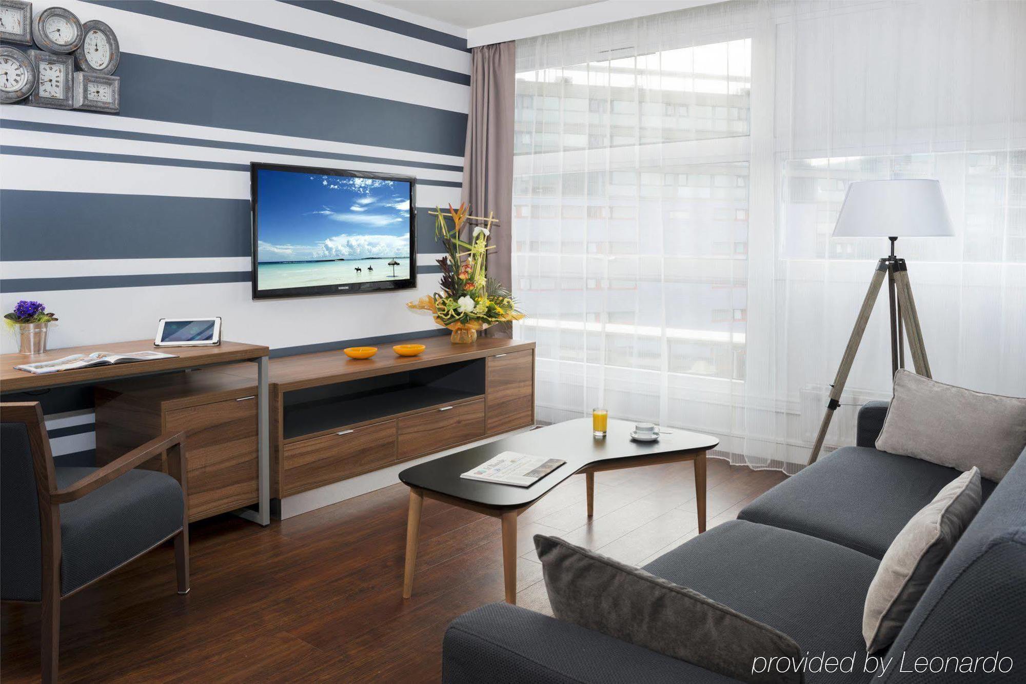 Citadines City Centre Лилль Экстерьер фото